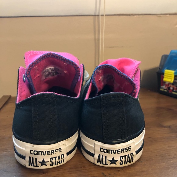 Girls Converse - Picture 3 of 3